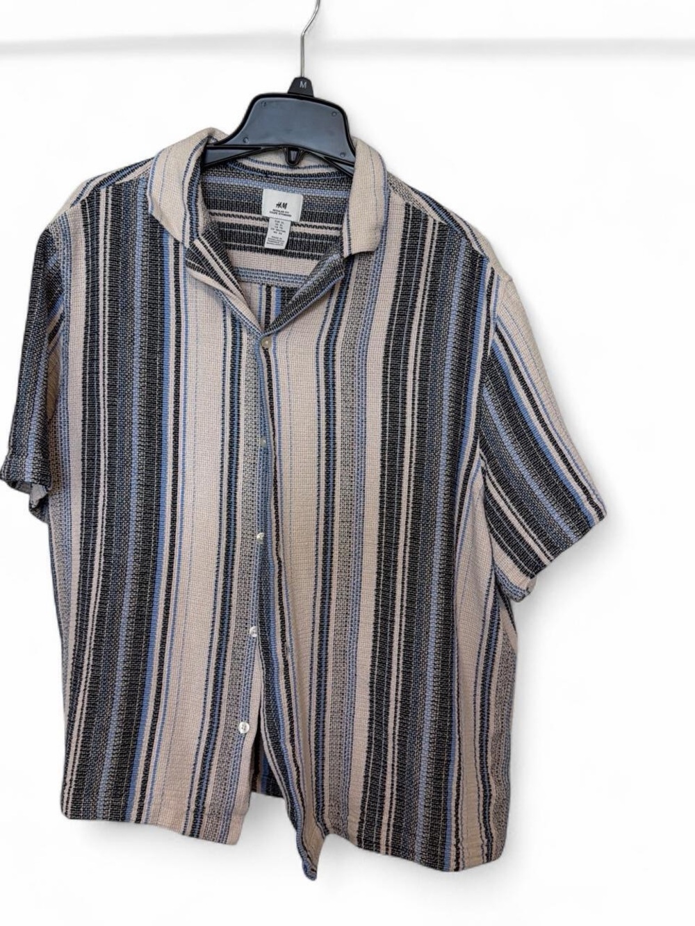 H&M Short-Sleeve Vertical Stripe Button-Down Shirt in Blue & Cream